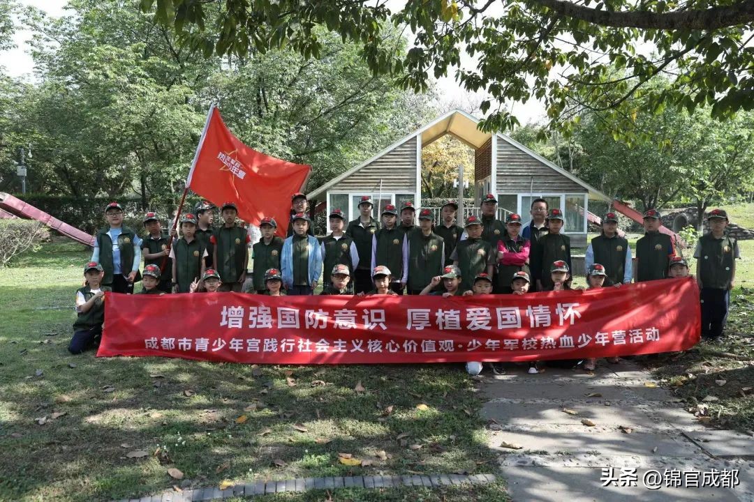 少年军校小小少年体验军营生活,青少年红色军旅3天冬令营