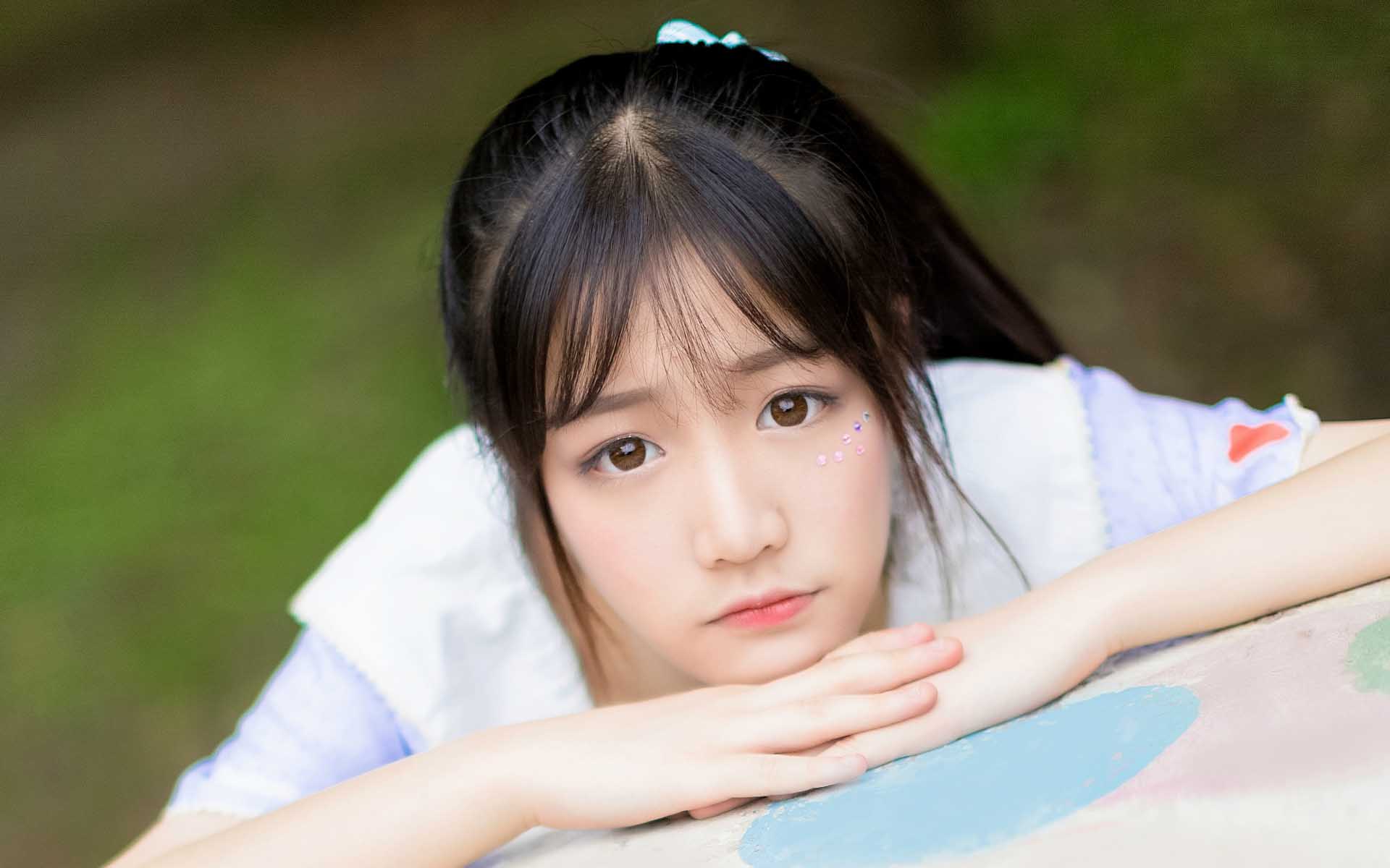 跟女生表白需要说的什么话呢,跟女生表白怎么挽回