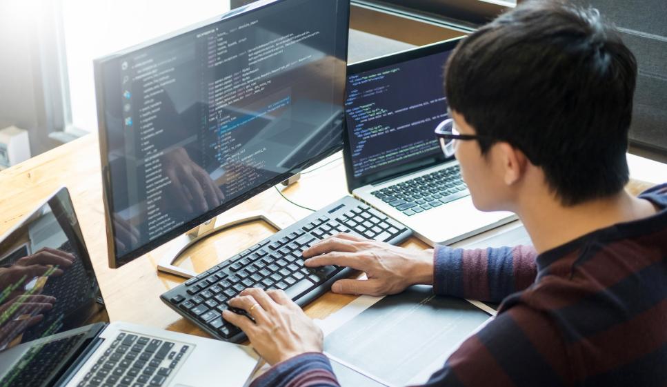 文科生学什么专业才能挣大钱,文科专业真的很难就业吗