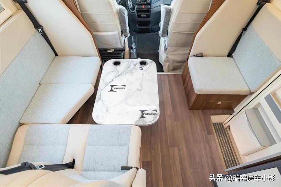 瑞弗v800房车二手,瑞弗v800房车双拓展多少钱一台