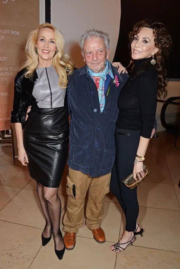 那位曾靓绝时尚圈、串起欧洲上流社会的超模为何落魄至此……