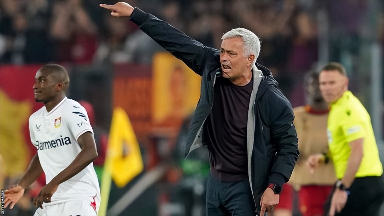 足坛遗憾3：凡进决赛必夺冠纪录作古，穆里尼奥真的神奇不再？