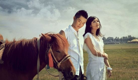 凤凰传奇24年前的约定五五分账,凤凰传奇凭什么五五分账