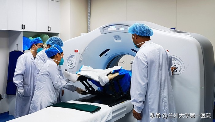 兰大一院放疗科成功开展三维插植后装放疗新技术