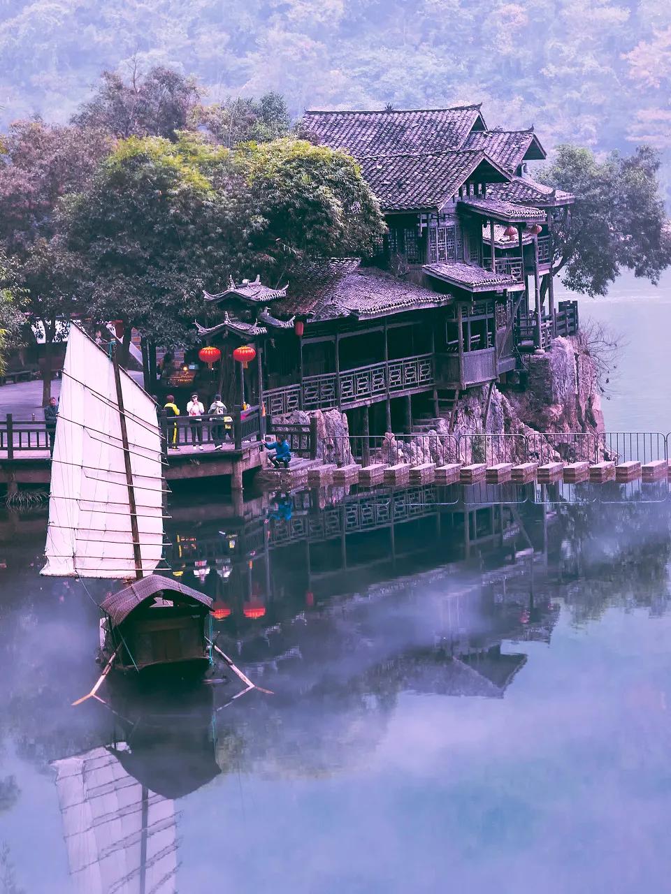 只知道武汉？这才是湖北最安逸的小城，景美物价低，太适合养老了