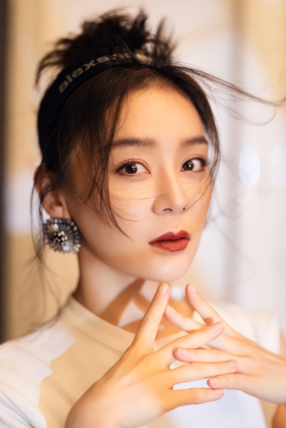 袁姗姗的一个小动作为自己反黑了,袁姗姗为什么可以洗白成功