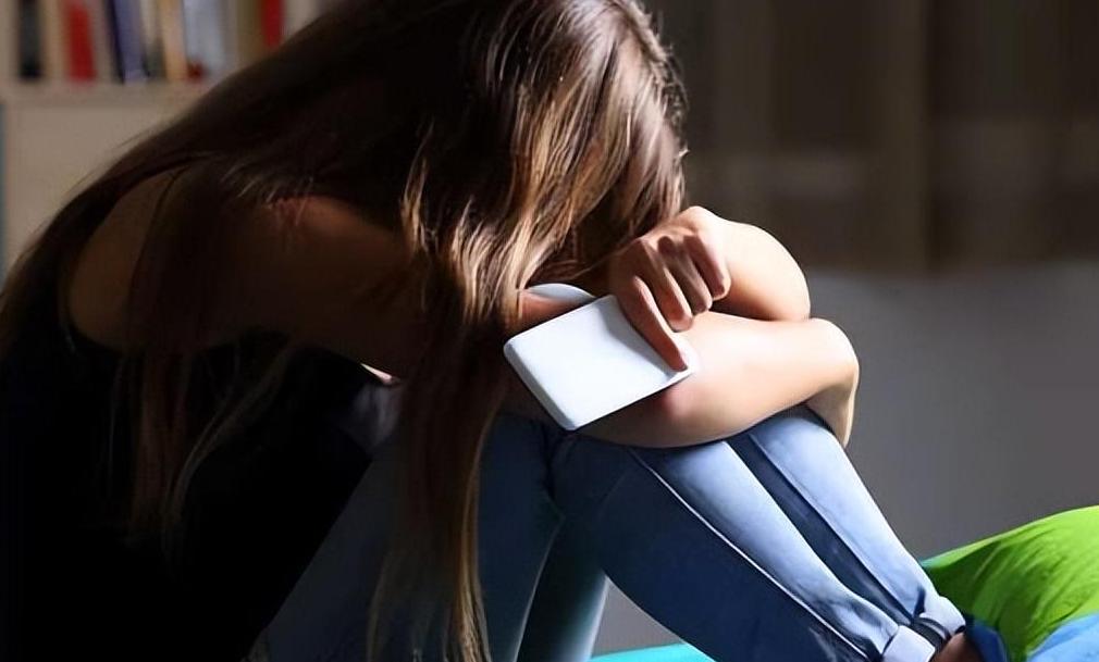 单亲家庭长大的孩子性格有问题,单亲家庭孩子两种人格