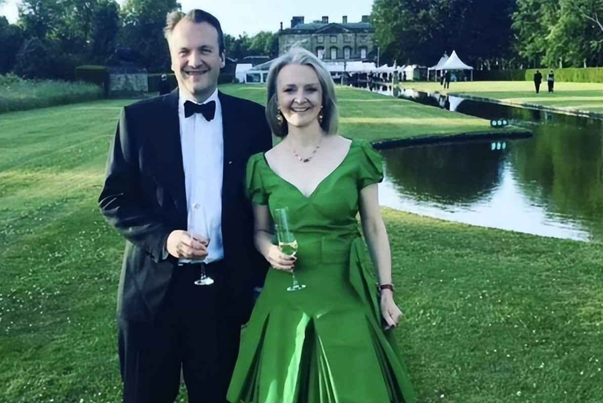 特斯拉事件是怎么回事,特斯拉任期干了什么