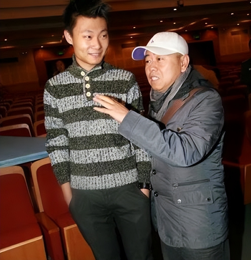 巩汉林参加电影节,巩汉林宫廷玉液酒综艺