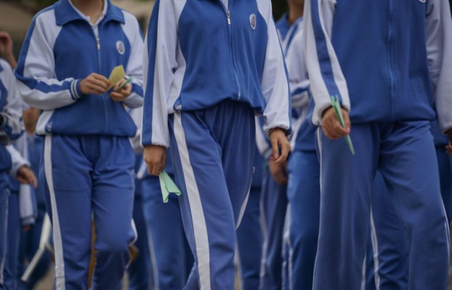 央视曝光市场“夺命毒衣服”，致癌物超标20多倍！可别再乱买了