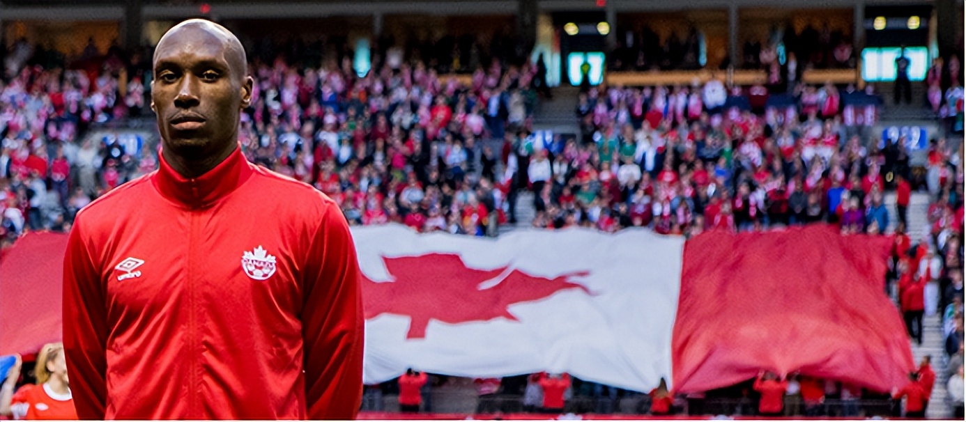 为了参加世界杯，他在不停输球的国家队坚守了20年