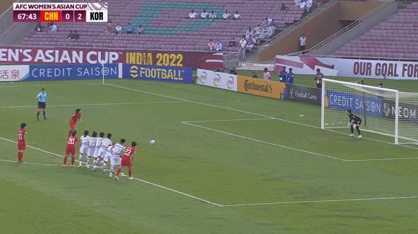 唐佳丽勾球救女足,唐佳丽门球解围