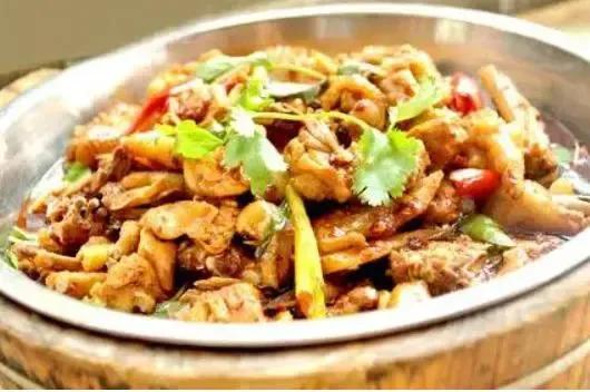 吃饭吃到头发如何维权,吃饭吃出头发的最好处理方法