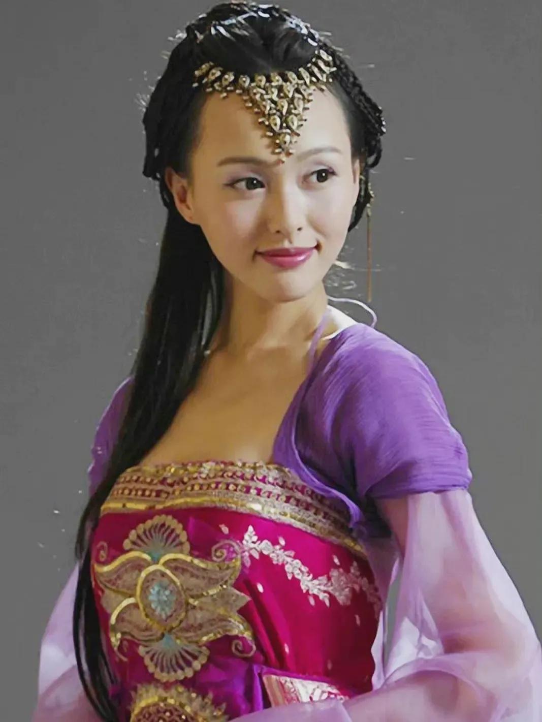 刘亦菲资生堂高定,刘亦菲穿过的高定品牌