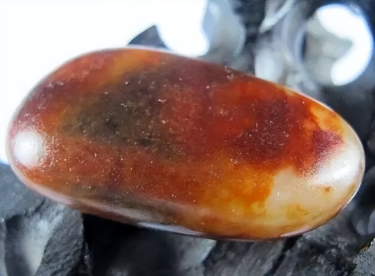 和田玉造假和真货的区别,几百的和田玉有必要造假吗