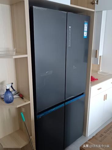 装修冰箱留多少尺寸不影响开门,装修冰箱预留位置买完放哪