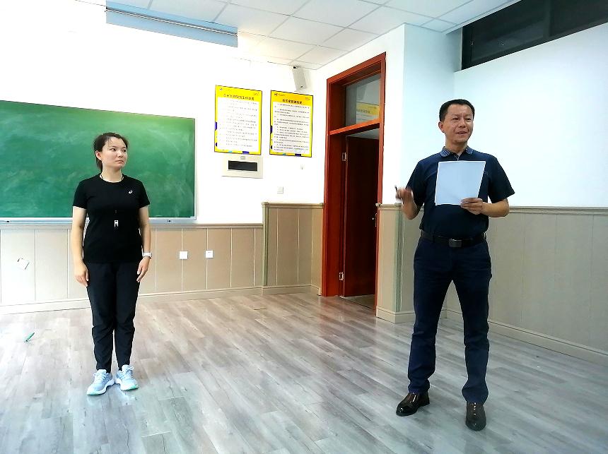 成都实验外国语学校教师上课视频,成都市实验外国语小学面试