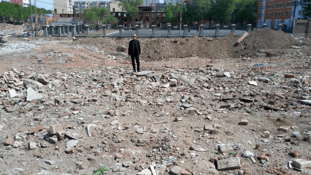 二手玫瑰第一首歌听哪一首,二手玫瑰第一个电影叫什么