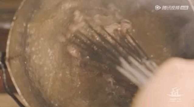 三伏天吃羊肉是种怎么样的体验,三伏天吃羊肉让你大汗淋漓