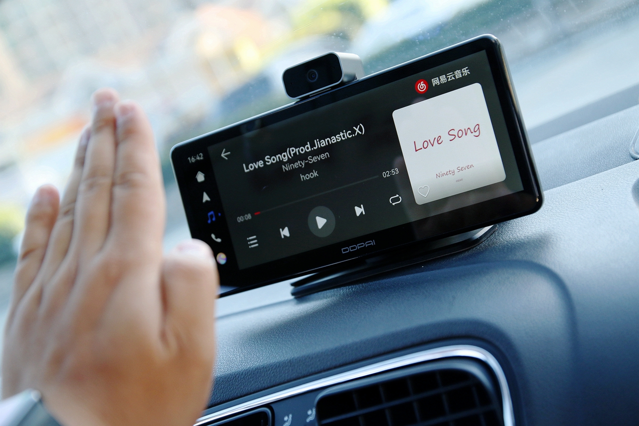 华为鸿蒙智联车载智慧屏评测,鸿蒙智联车载智慧屏s50可以投屏吗