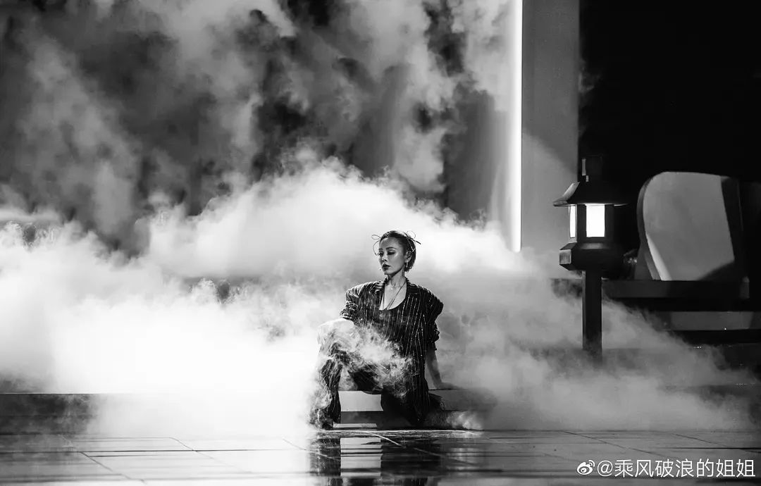 3200万票，二次元“血洗”浪姐