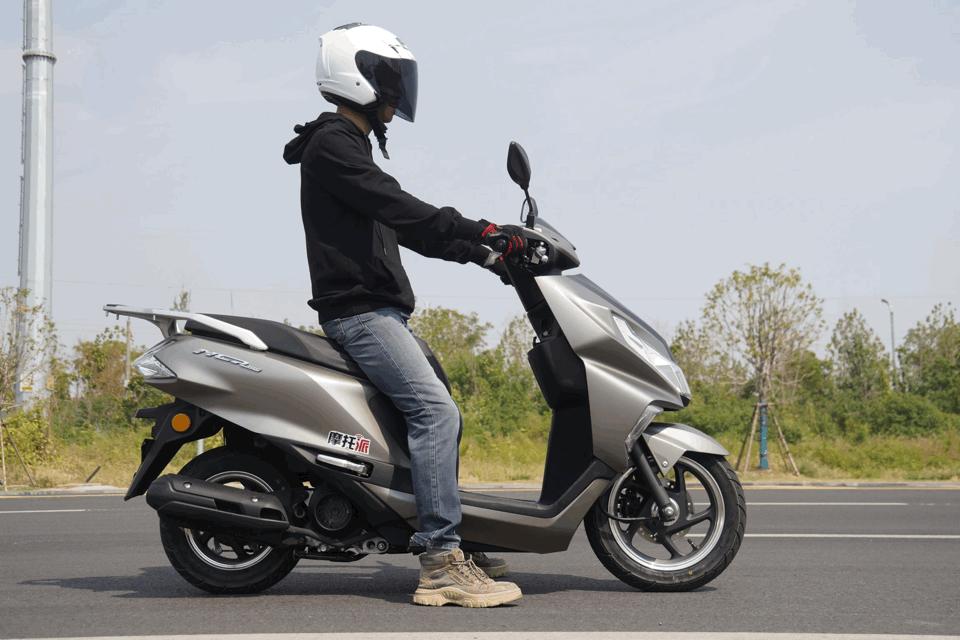 本田ncr125和铃木uy125实测,五羊本田摩托车踏板ncr125价格