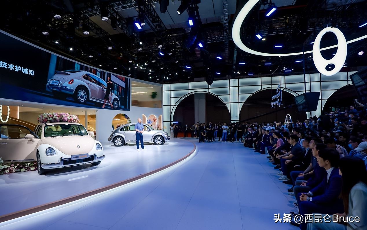 宝马mini冰淇淋事件官方回应,宝马mini冰淇淋事件原视频的女孩