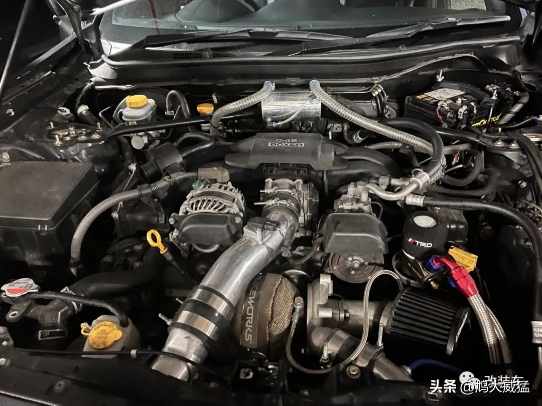 赛车模拟器卡丁车,赛车模拟器和卡丁车