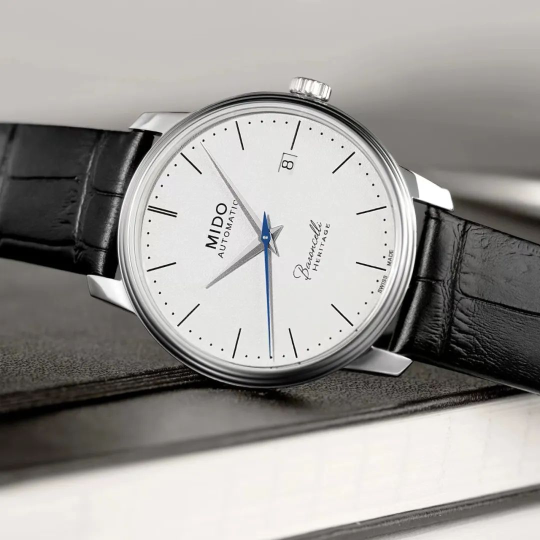 夏天皮带的多种用法大全,夏天应该戴皮带表还是钢带表