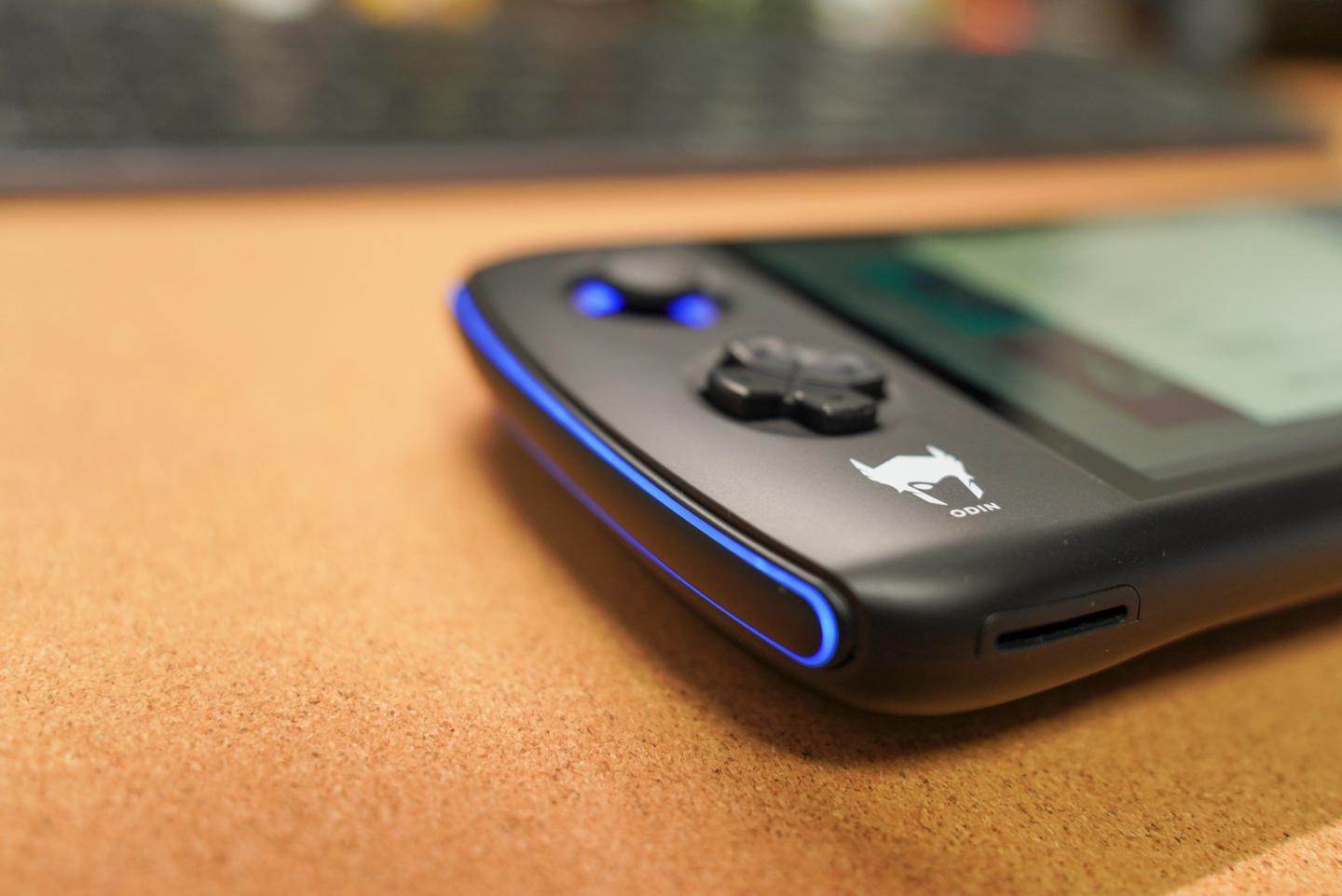 ayaneo安卓掌机评测,aynodin奥丁安卓游戏机测评