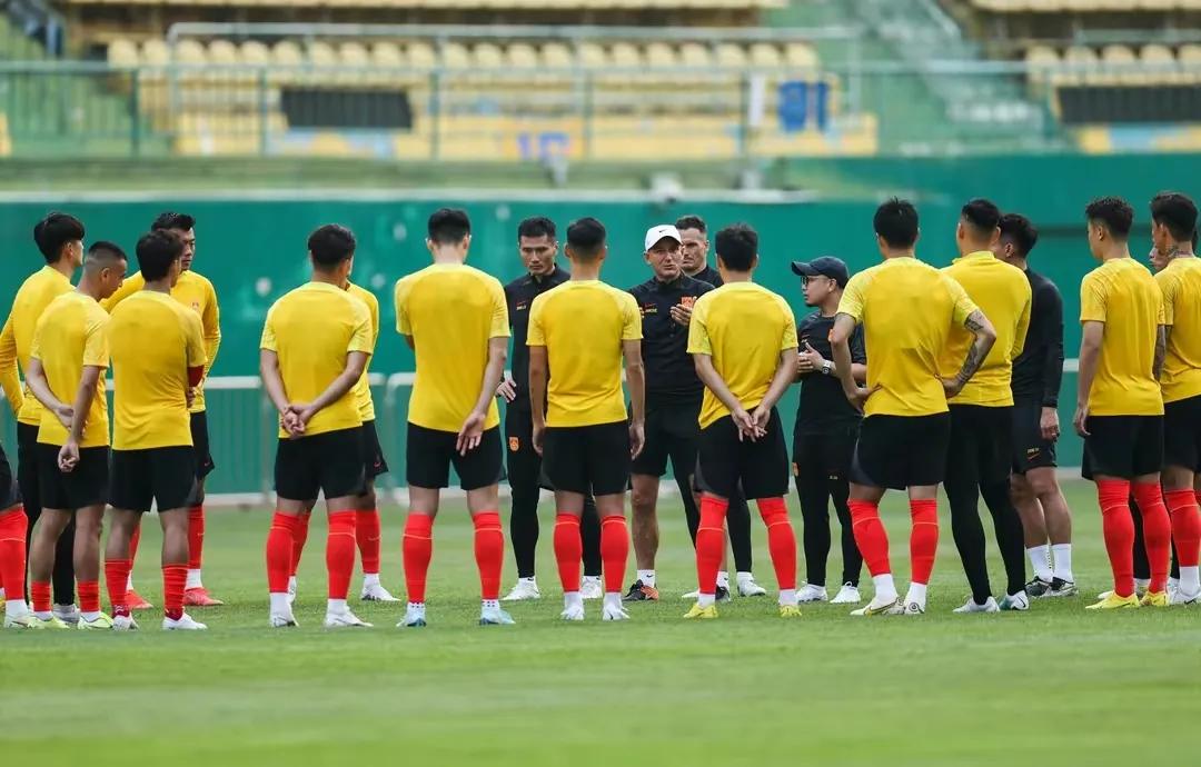 郑智为国家队的最后一次贡献,为国家队出场最多的球员