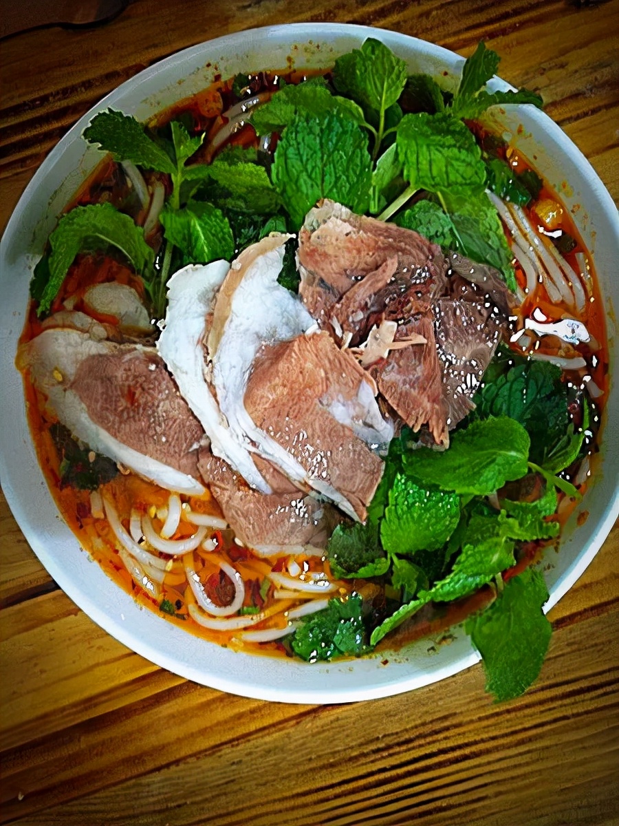 攀枝花是一种什么花,什么是攀枝花铁树