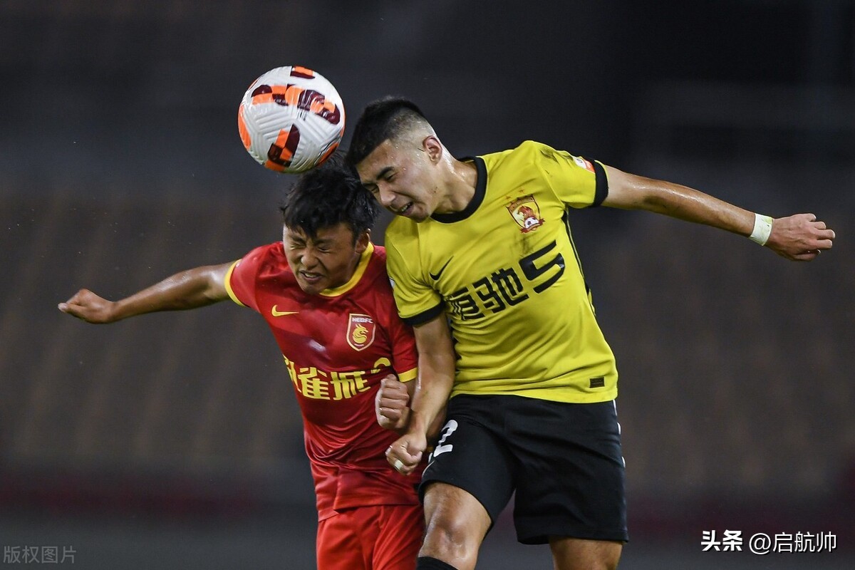 艾菲尔丁国青队集锦,艾菲尔丁回新疆踢球