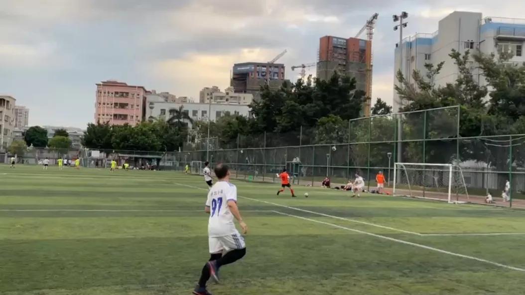 祝大腿铁树开花，岑溪队惊天大逆转险胜对手