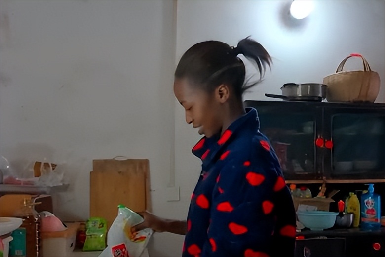 菲利丝从坦桑尼亚远嫁中国农村,菲利丝为什么远嫁