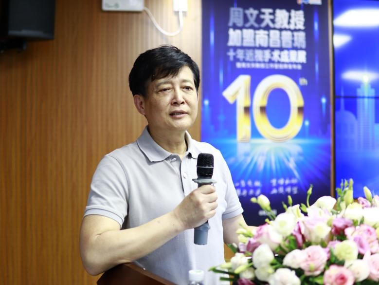 南昌普瑞医院周文天教授,南昌普瑞眼科医院是周文天开的么