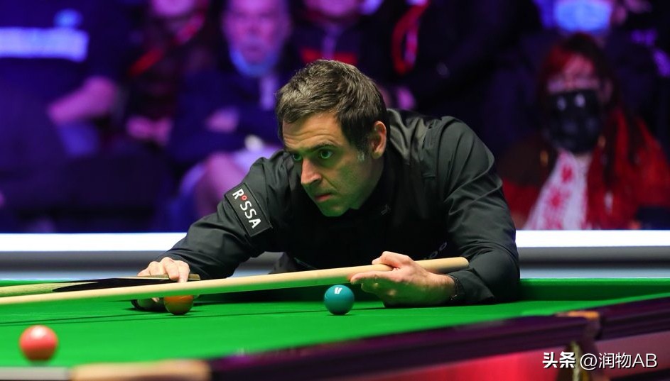 莱恩斯很开心拔“萝卜”小特称拿到资格属额外奖励；小猪复仇马威