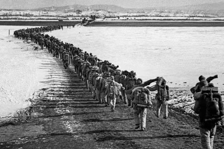 跨过鸭绿江韩军师长跟美军对话,韩军对越南暴行