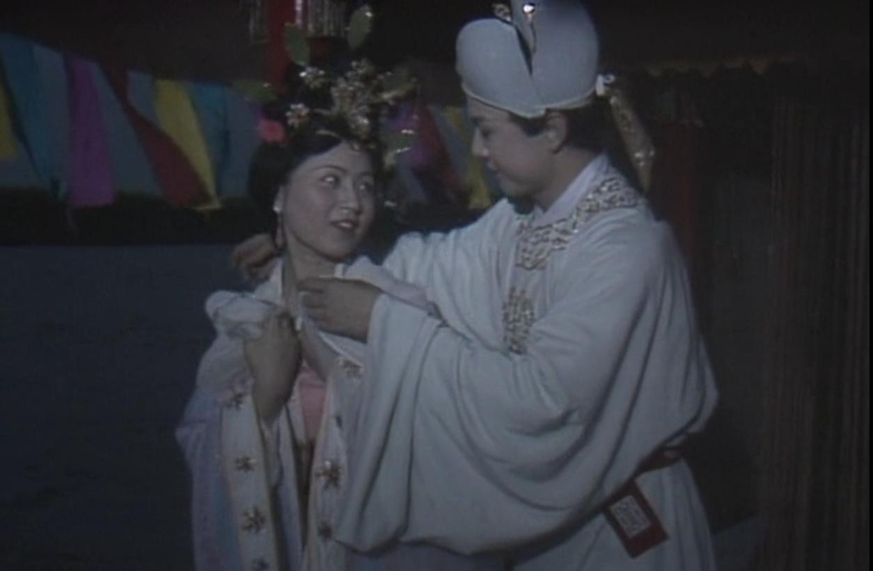 别被吴闲云骗了，读了多遍原著后确信，唐僧的亲生父亲真不是刘洪