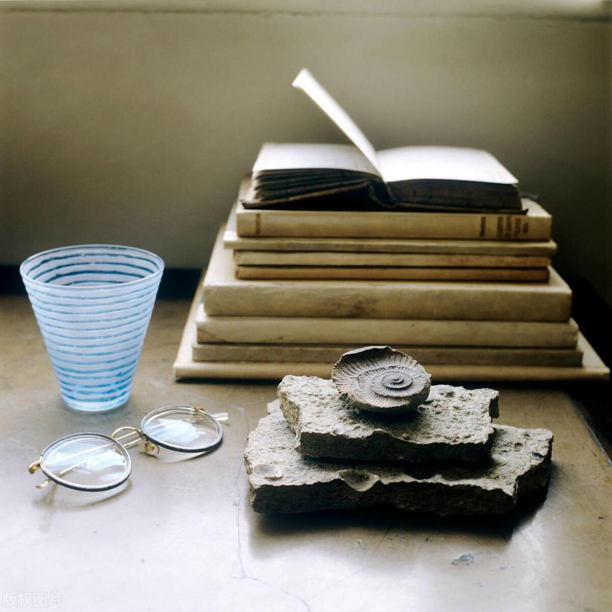 沉睡的石头原唱,沉睡的石头下一句是什么