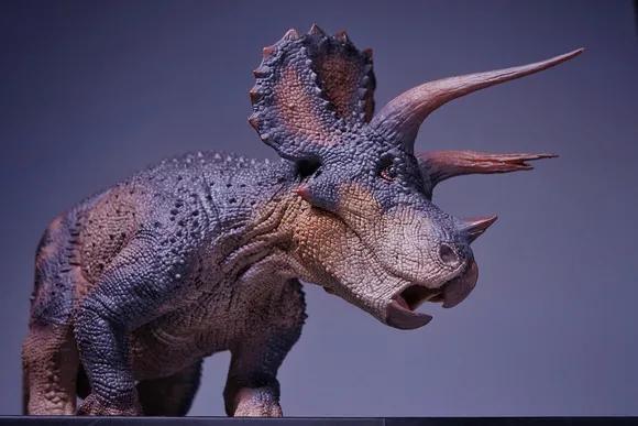 恐龙模型测评t-toy双脊龙jp版,安利亚恐龙模型镰刀龙