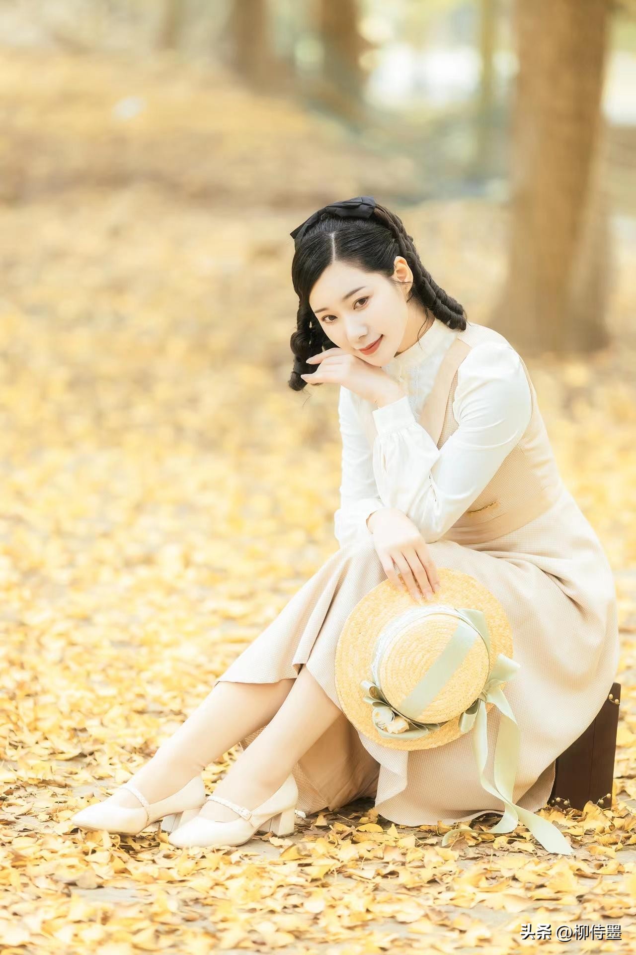 摆脱拍照尴尬六招万能拍照姿势,拍照不要用剪刀手姿势