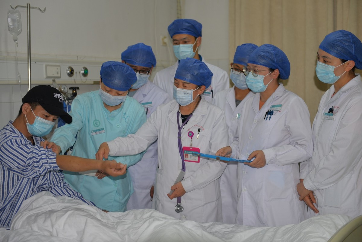 【名医风采】田分：专业精进，铸造一流皮肤性病团队