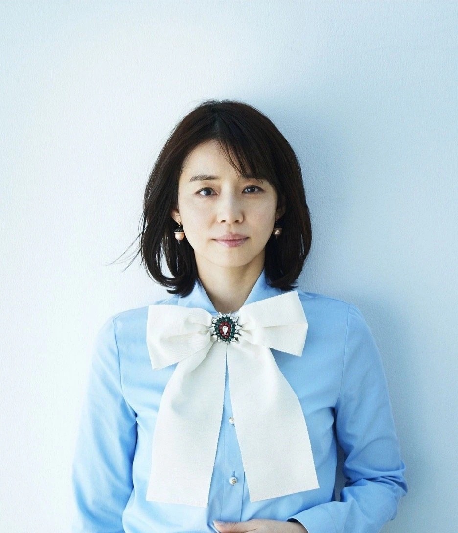 头发少的45岁女性短发发型推荐,40岁女士头发少今年最流行的短发