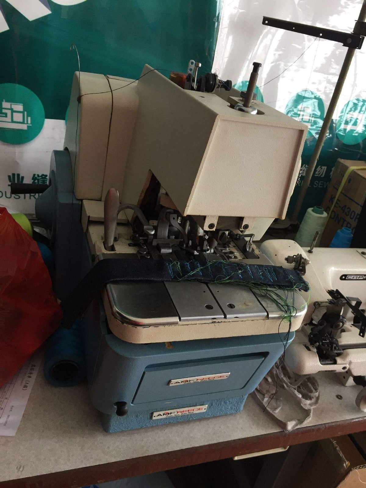 缝纫机锁边机线路过密维修教程,老式缝纫机锁眼机不往前走怎么办