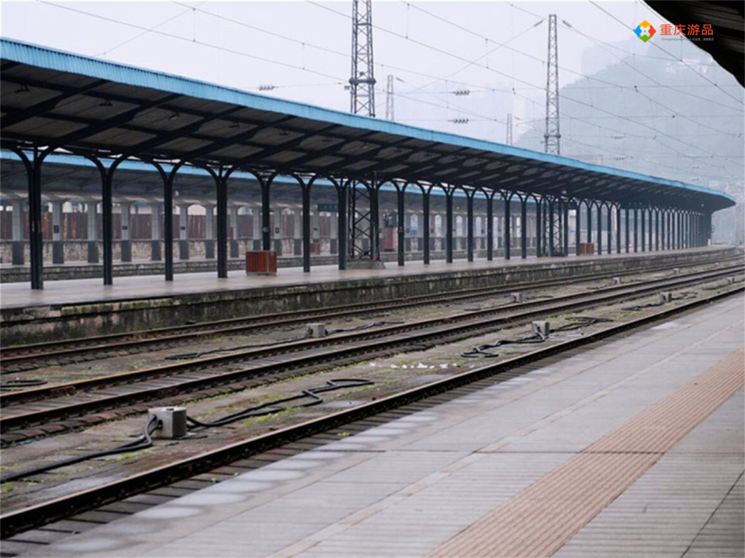 比菜园坝火车站更破旧,被遗忘的重庆南站,如今只剩下一个小卖部