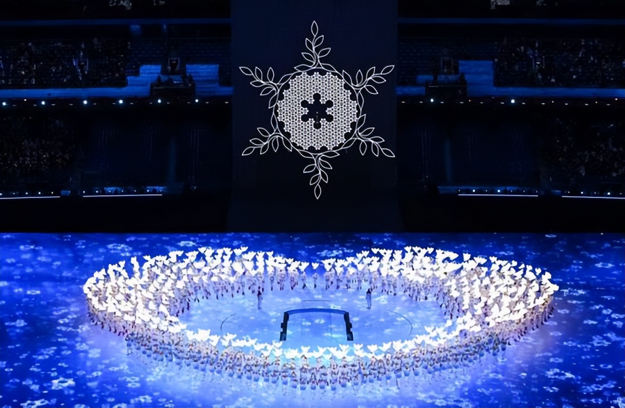 王东升：中国显示屏30年发展之路，谁不曾孤身走暗巷？