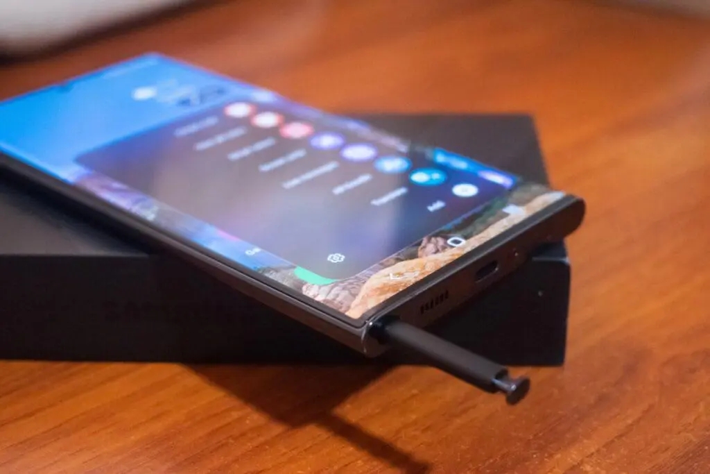 千元机皇售价再创新低,性价比最高12+256g的千元机