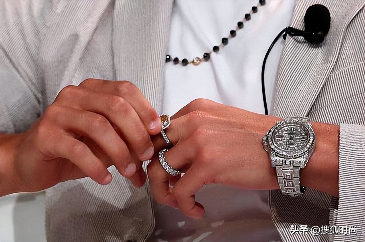 宇宙大爆炸腕表c罗,c罗最新买的表