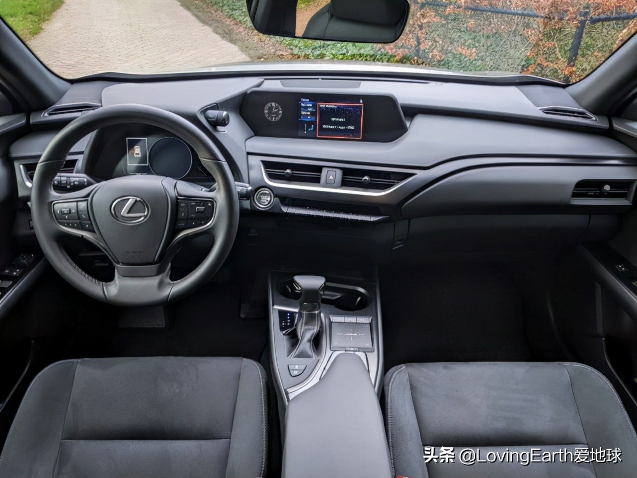 雷克萨斯ux200安全系数,雷克萨斯ux200双闪
